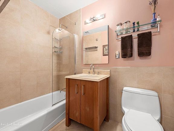 5th image of 1787 Madison Ave APT 614