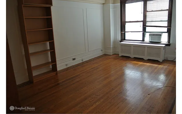 Rented by Douglas Elliman | media 17