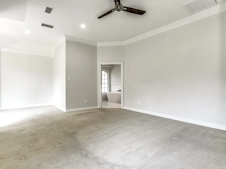 1270 Lakeway Dr — Photo 23