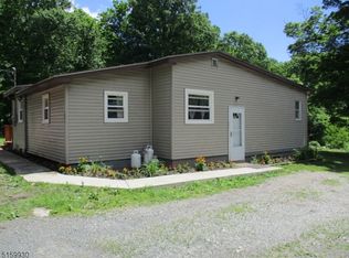 29C Steenykill Rd, Montague, NJ 07827