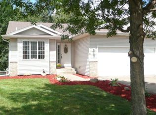 9 Nina Ct, Isanti, MN 55040