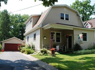 1444 Dodge St, Lake Geneva, WI 53147