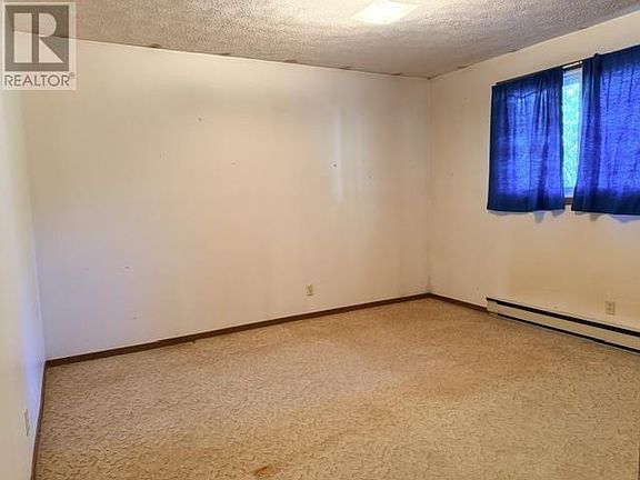 5th image of 105 Rousseau Cres