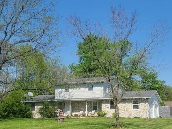 806 NW 21st St, Washington, IN 47501