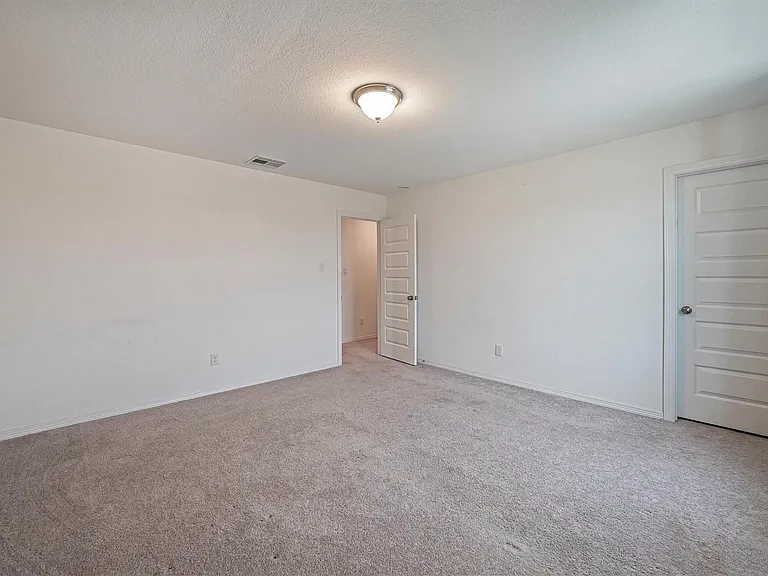 5806 Aurora Greens Ln — Photo 32
