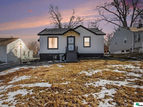 7031 N 33rd St, Omaha, NE 68112