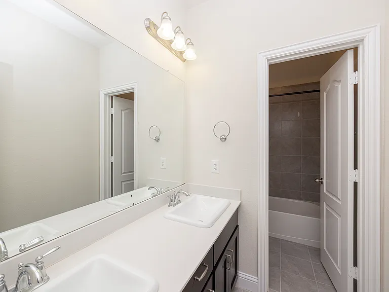 5313 Basham Ln — Photo 24