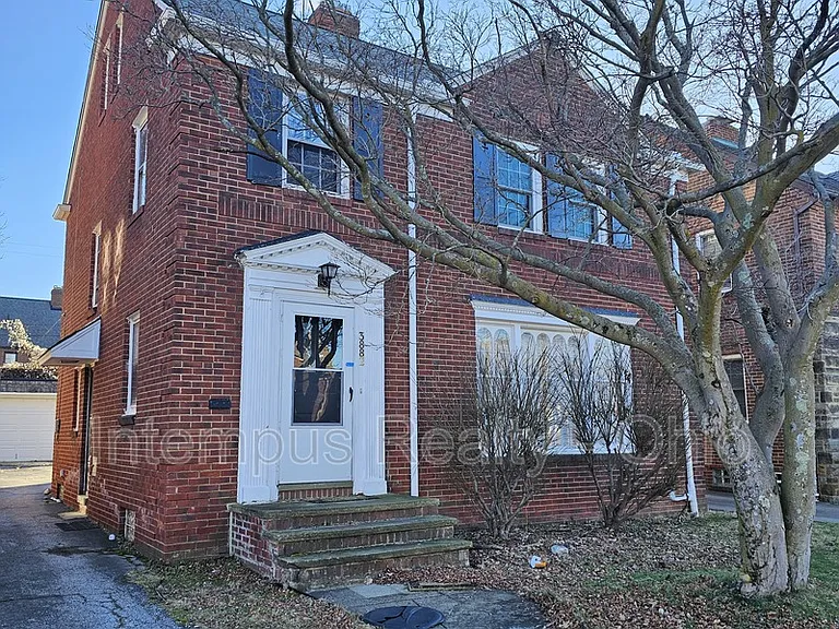 3882 Faversham Rd — Photo 1