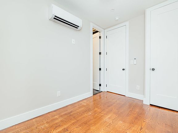 4th image of 228 Manhattan Ave APT 2D