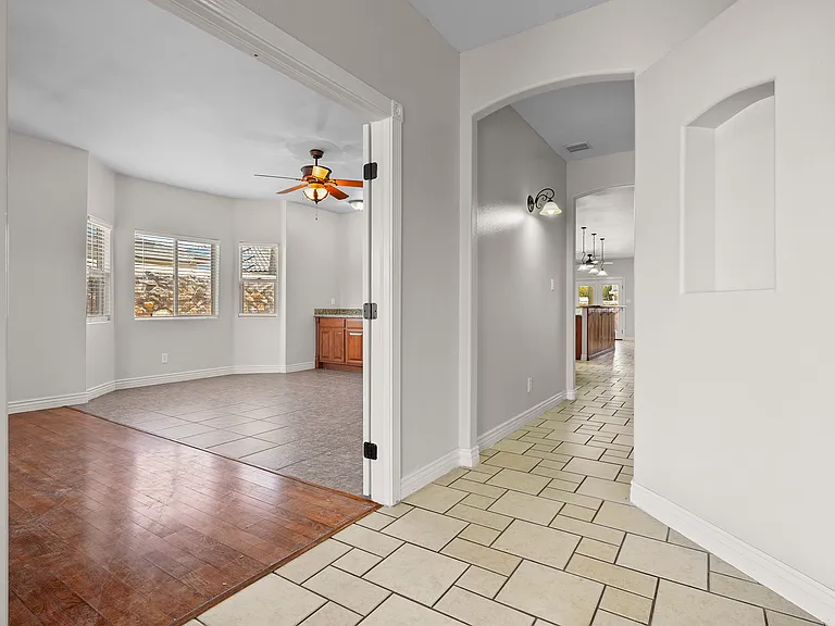 3820 Tierra Tania Pl — Photo 14