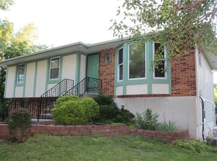 16208 Oakland Ave, Belton, MO 64012