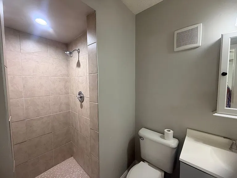 5516 Lakeshore Dr #504 — Photo 24