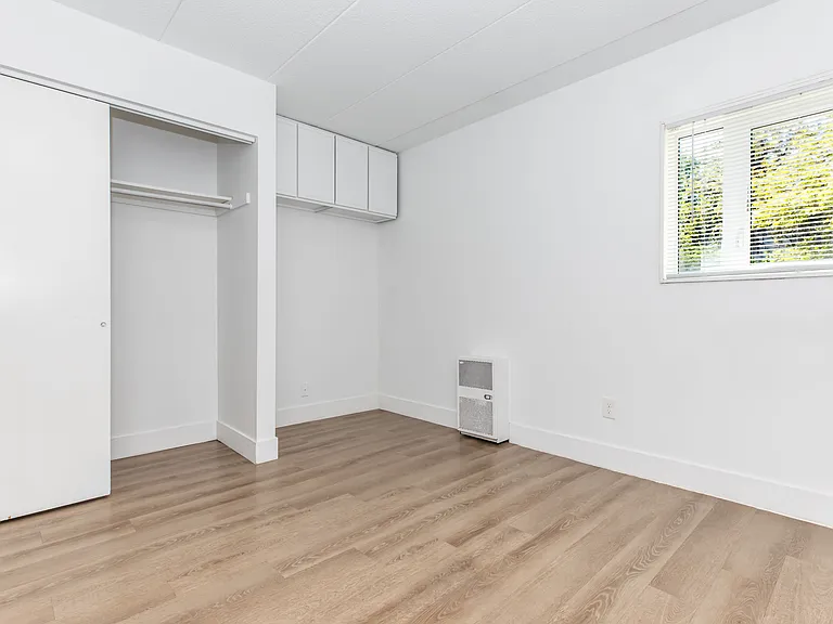 George Apartments - 625 3rd Street Southwest - 5 — Photo 12