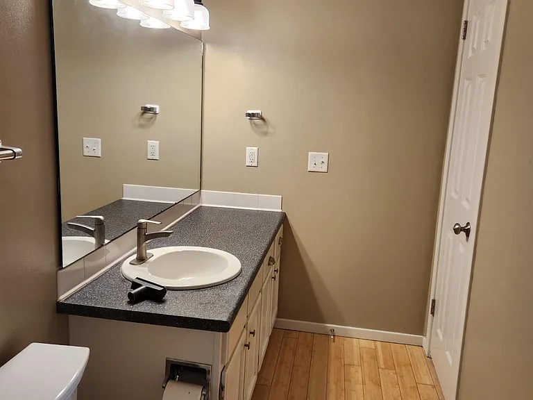 1223 N 9th St #112 — Photo 26