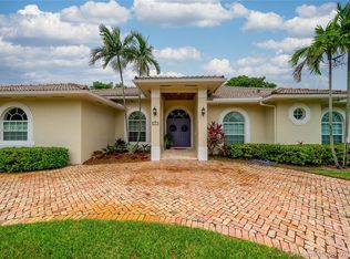 8367 SW 182nd Ter, Palmetto Bay, FL 33157