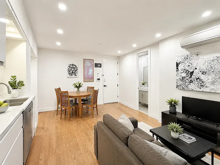 763 Lexington Ave #3A — Photo 6