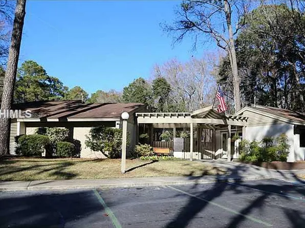 96 Mathews Dr APT 107, Hilton Head Island, SC 29926