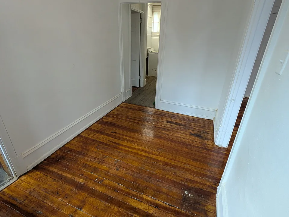 447 E End Ave