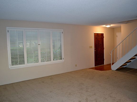 2nd image of 3267 Via Grande