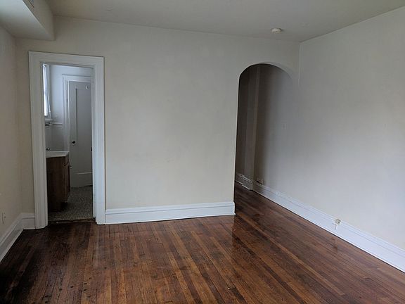 3rd image of 518 W Grace St APT 9