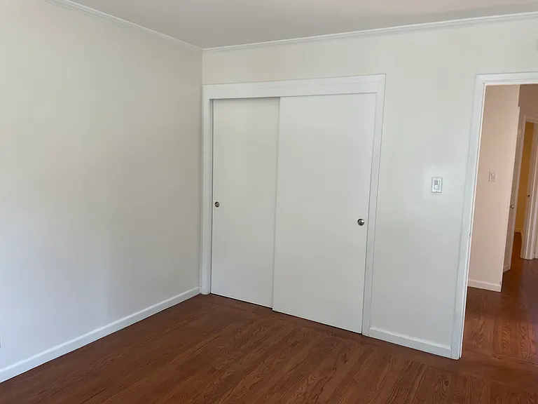 100 Glenview Dr — Photo 9