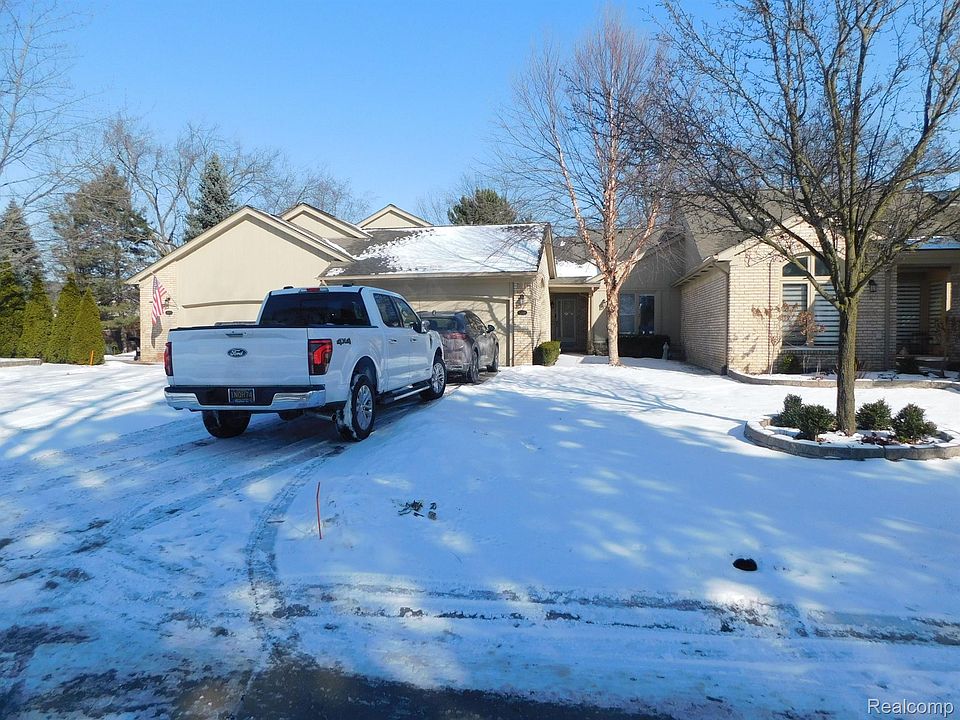 1st image of 43175 W Kirkwood Dr