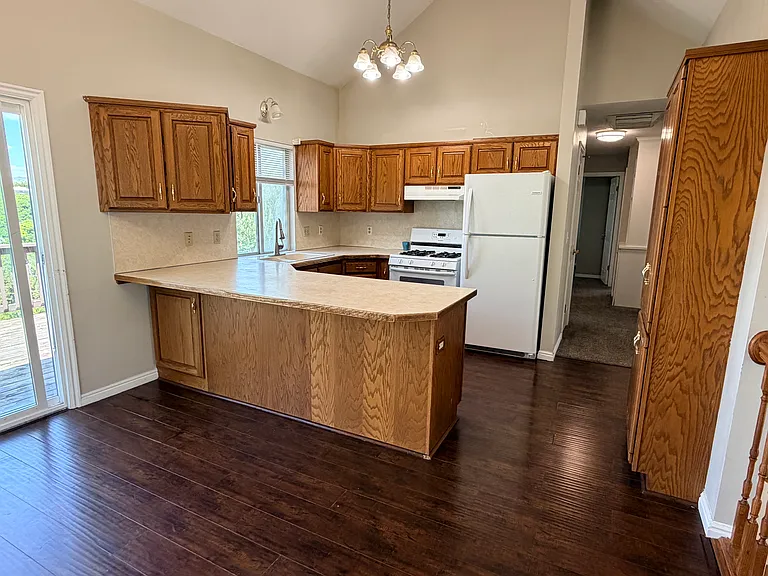 1925 E Sunset Dr — Photo 5