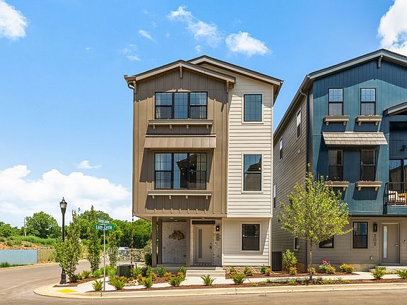 3rd image of 301 Edith Cir