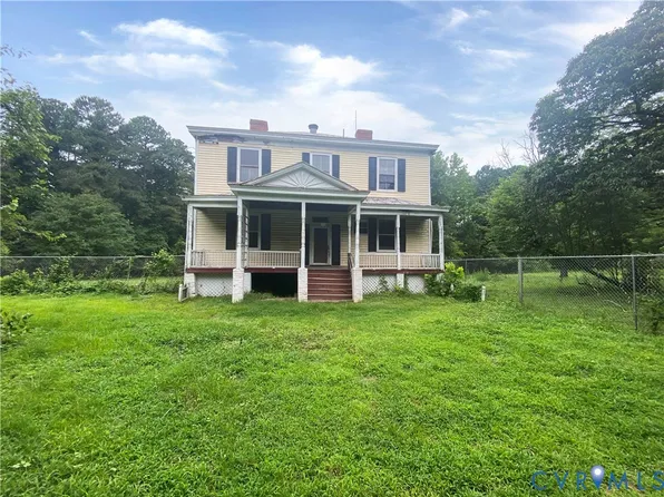 1973 Kutchen St, Petersburg, VA 23805