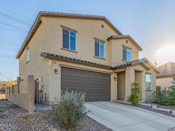 3rd image of 1317 E FREMONT Road