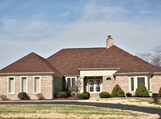 886 Whitmoor Dr, Weldon Spring, MO 63304