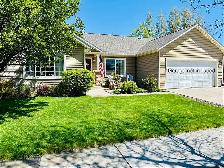 3916 Concord Dr — Photo 1