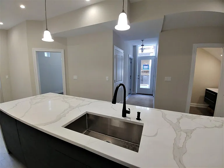 441 W Surf St #CH — Photo 5