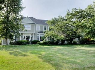 80 Fisher Rd, Southborough, MA 01772