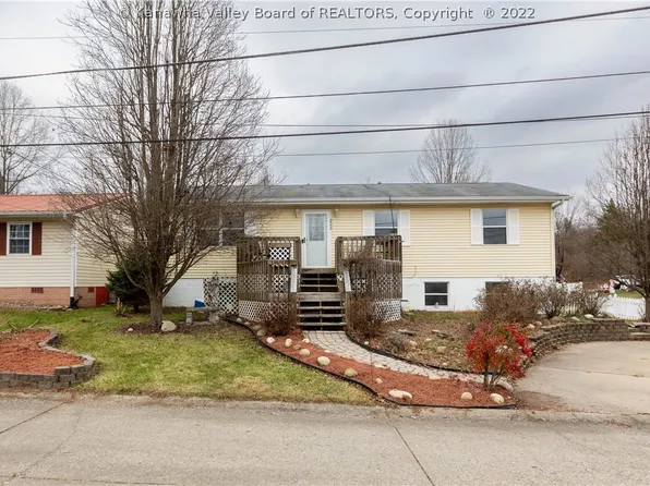 202 Teays Villa, Scott Depot, WV 25560