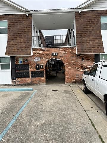 1st image of 120 Houma Blvd APT 18
