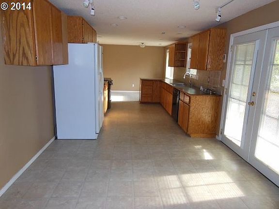 5th image of 12001 NE 35th St