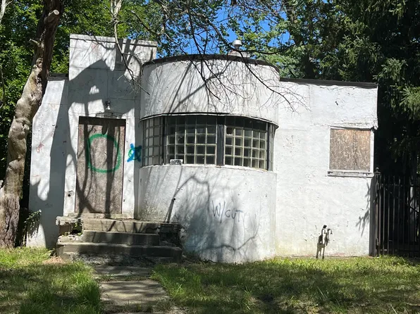 10414 Bonita St, Detroit, MI 48224