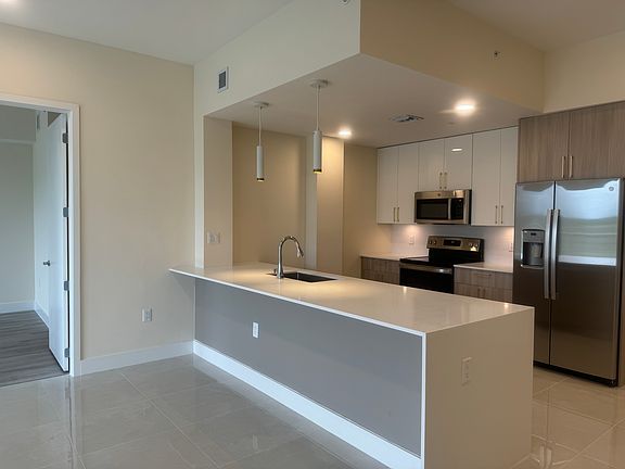 5th image of 26600 Rosewood Pointe Dr #B-307