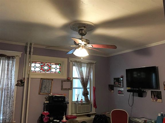 4th image of 29 Vroom St