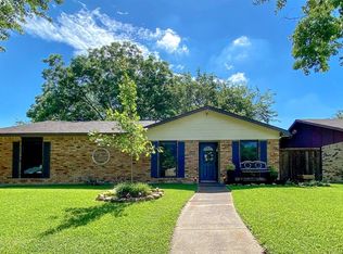 6306 Casa Vista Dr, Garland, TX 75043