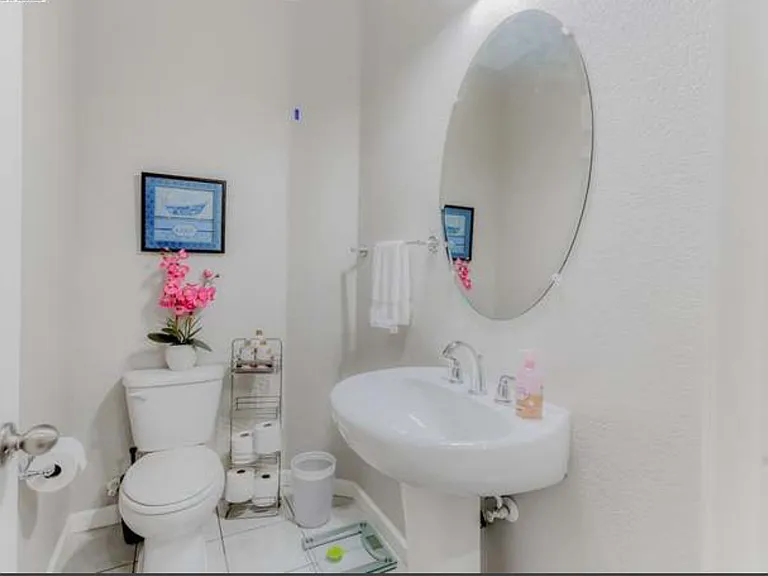 11 Belle Harbor Cir — Photo 10