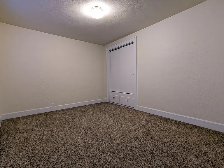 175 Ash St — Photo 12