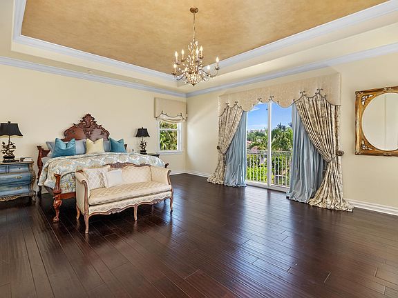 3rd image of 780 NE Orchid Bay Drive