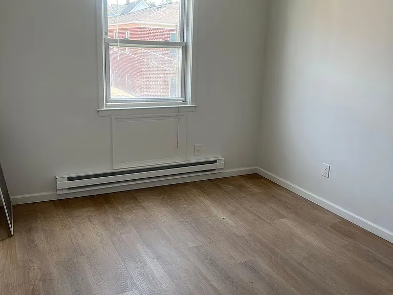 12XX 118th St #2 — Photo 3