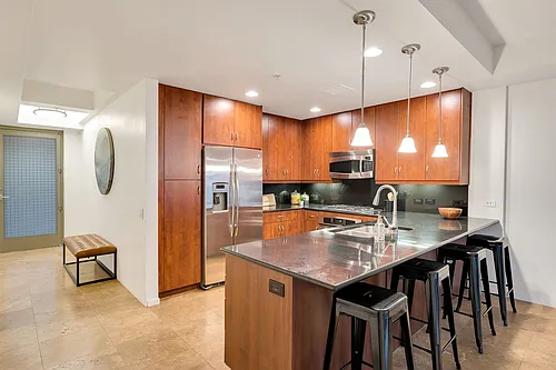7161 E Rancho Vista Dr #1013 Photo 1