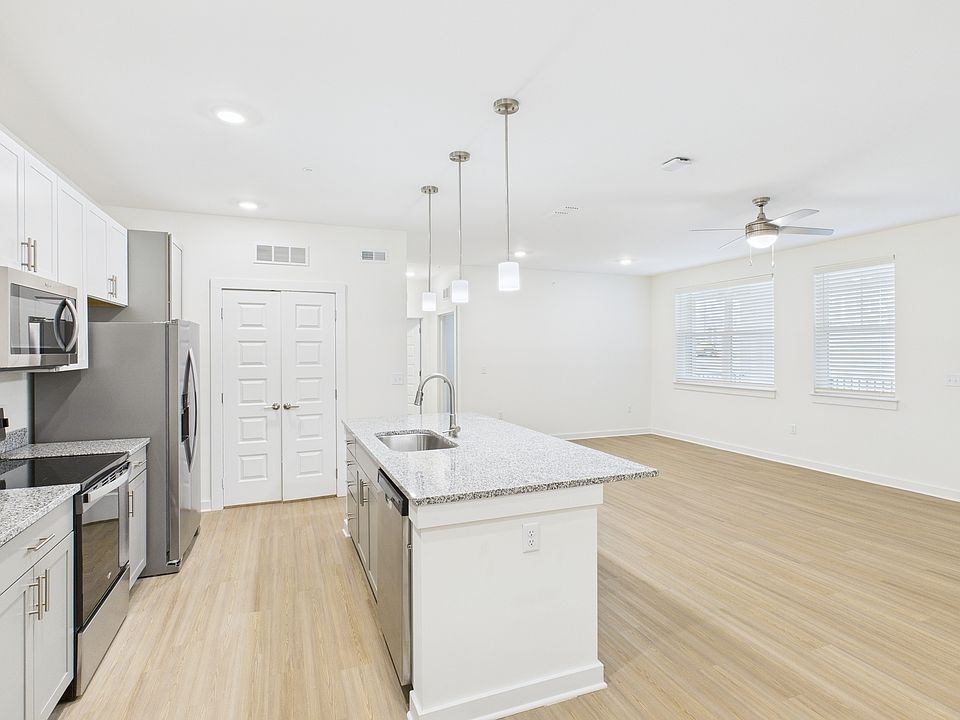 1st image of 2520 New Port Royal Rd #4-101