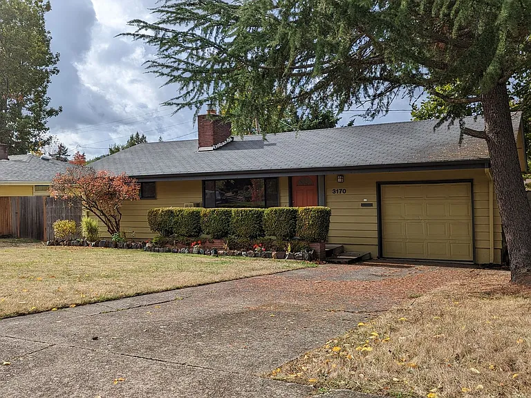 3170 University St — Photo 3