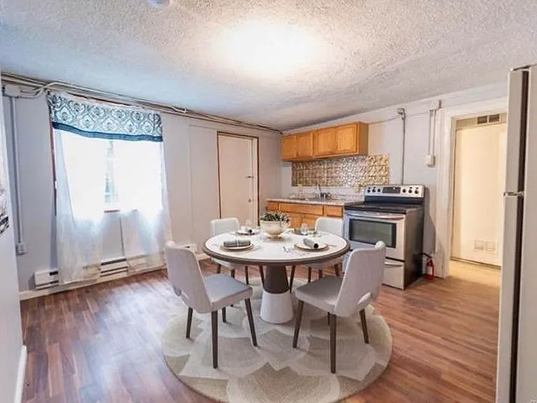 130 Lander St — Photo 1
