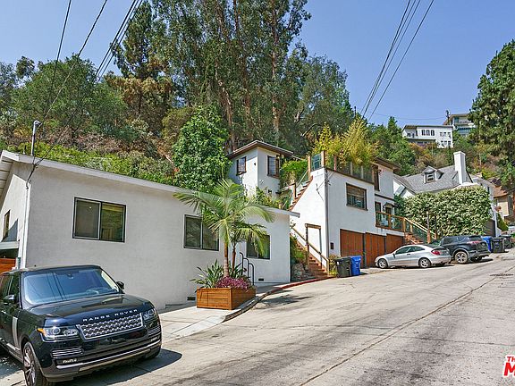 3rd image of 6158 W Glen Oak St